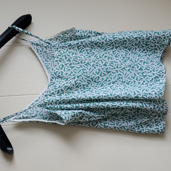 A. New .Day Camisole - Picture 4 of 5